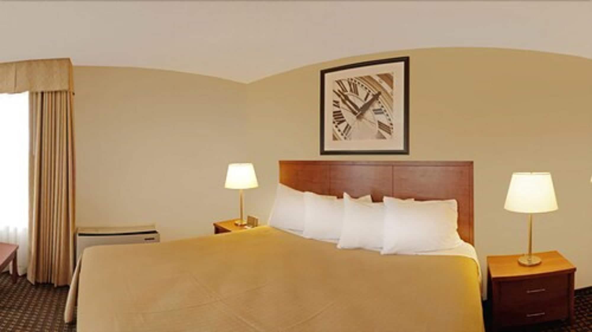 Quality Inn نورث بي المظهر الخارجي الصورة