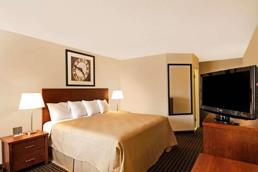 Quality Inn نورث بي المظهر الخارجي الصورة