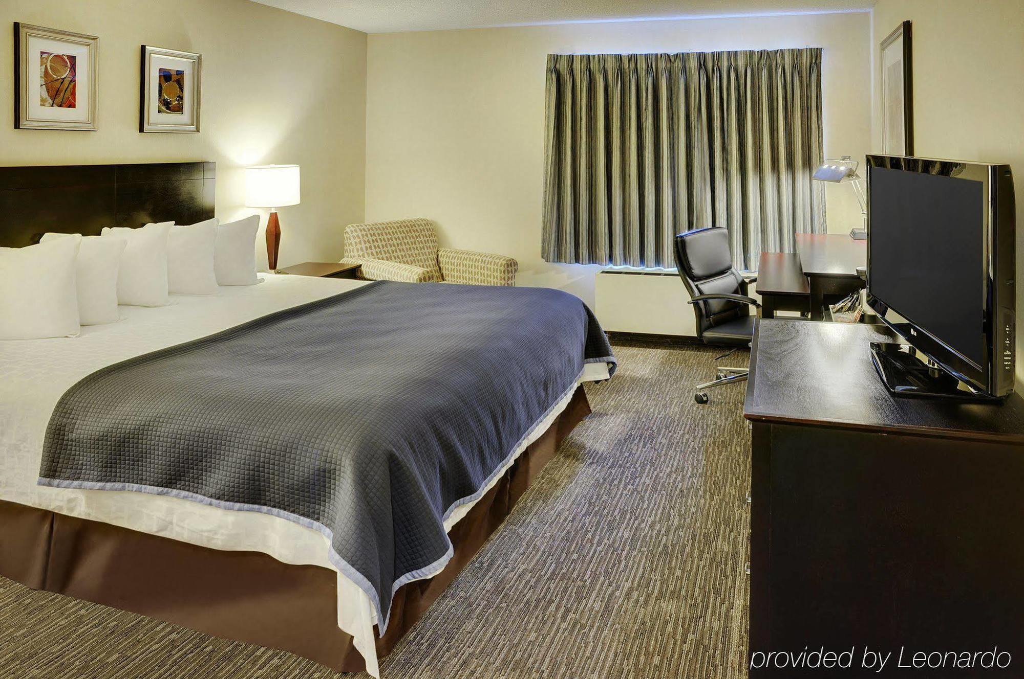 Quality Inn نورث بي المظهر الخارجي الصورة
